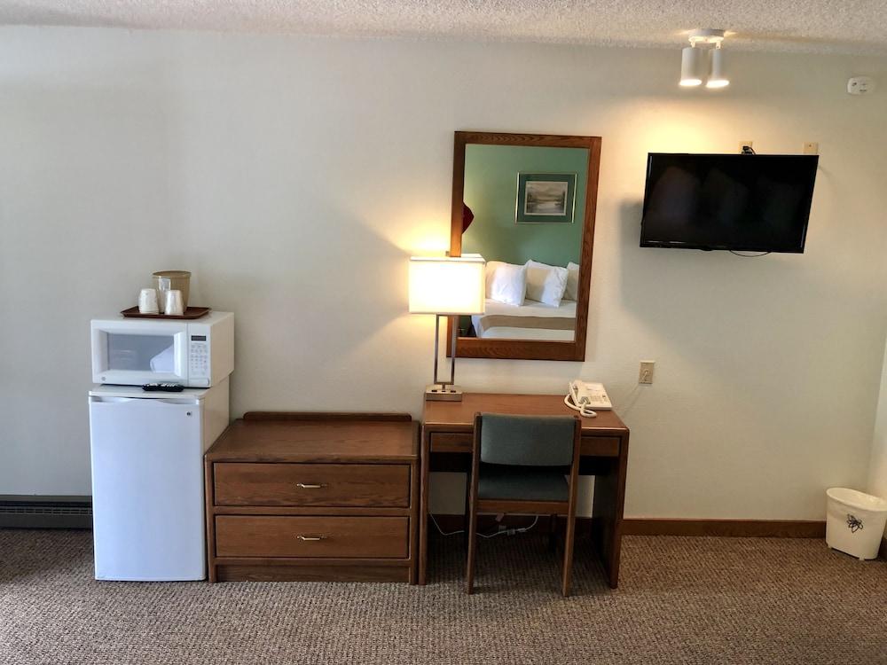 Golden Eagle Inn photo 11