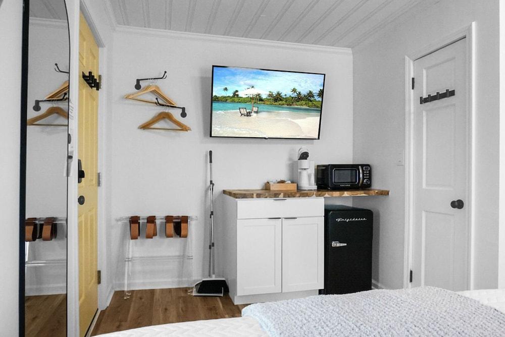 Boardwalk Inn photo 58