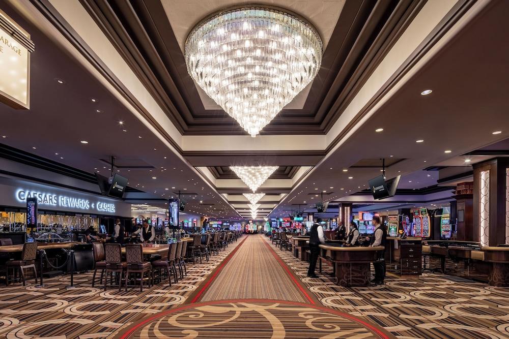 Horseshoe Las Vegas photo 37