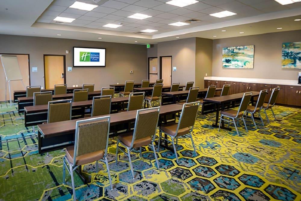 Holiday Inn Express & Suites Salt Lake City South - Murray by IHG photo 10