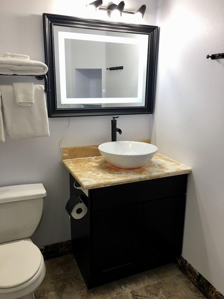 Lake View Suites photo 13