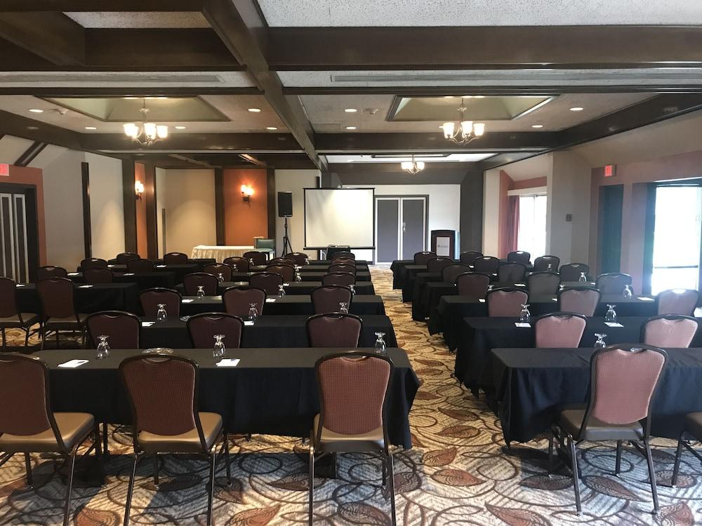 SureStay Plus Hotel by Best Western Lehigh Valley photo 31