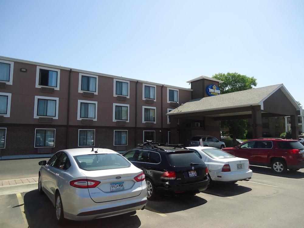 Town House Extended Stay Hotel Downtown photo 45