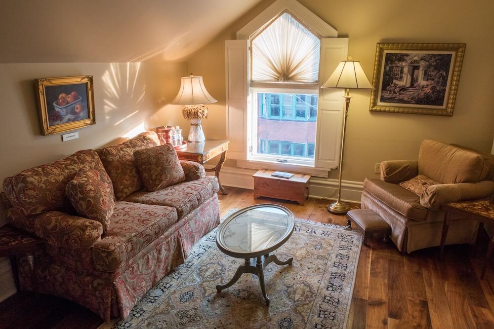 The Inn on Negley photo 33