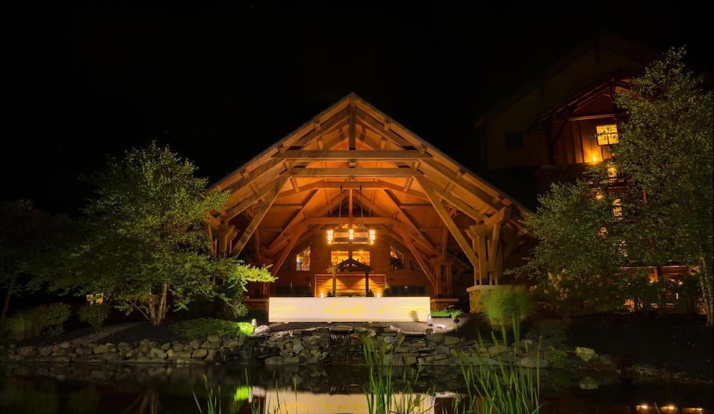Hope Lake Lodge & Indoor Waterpark photo 47
