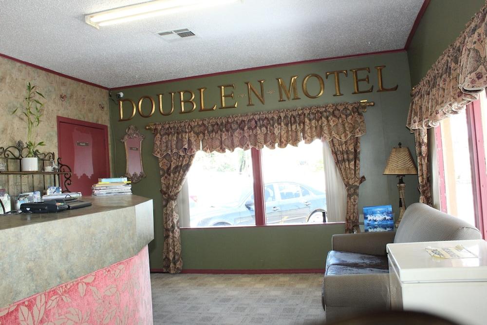 Double N Motel photo 2