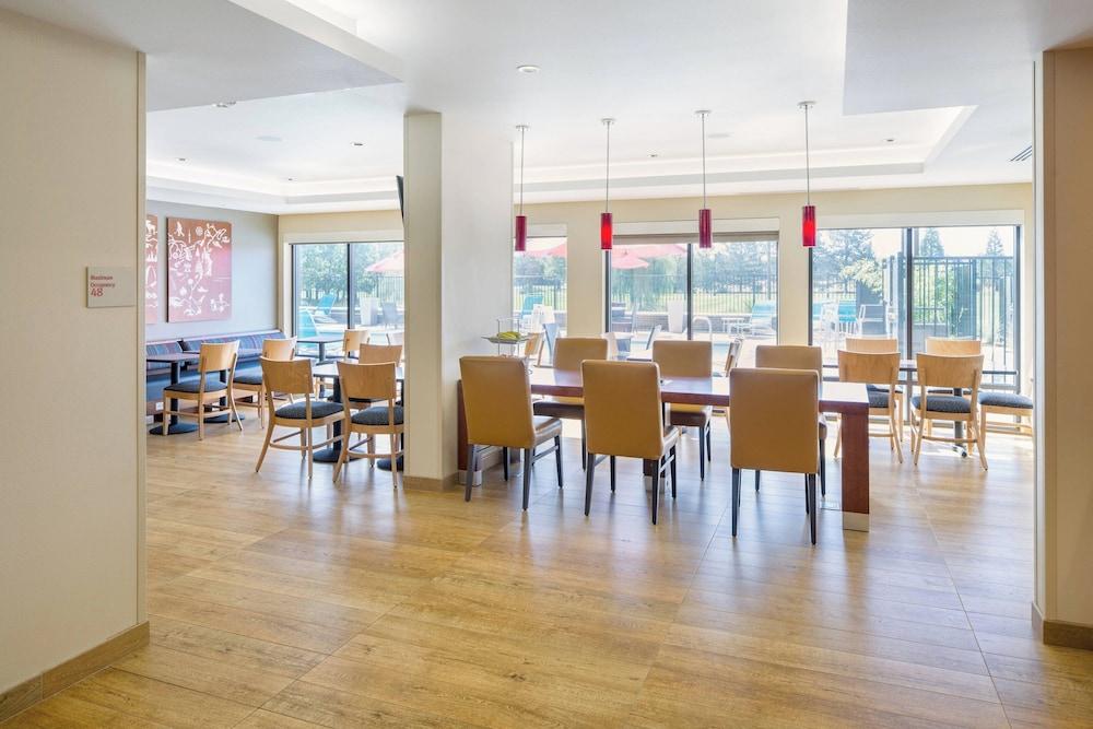 Towneplace Suites Portland Vancouver photo 24