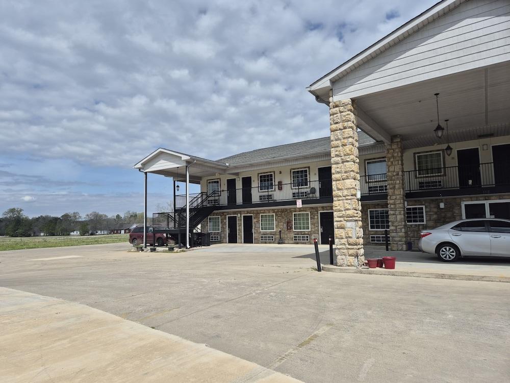 General Bragg Inn & Suites Chickamauga photo 34