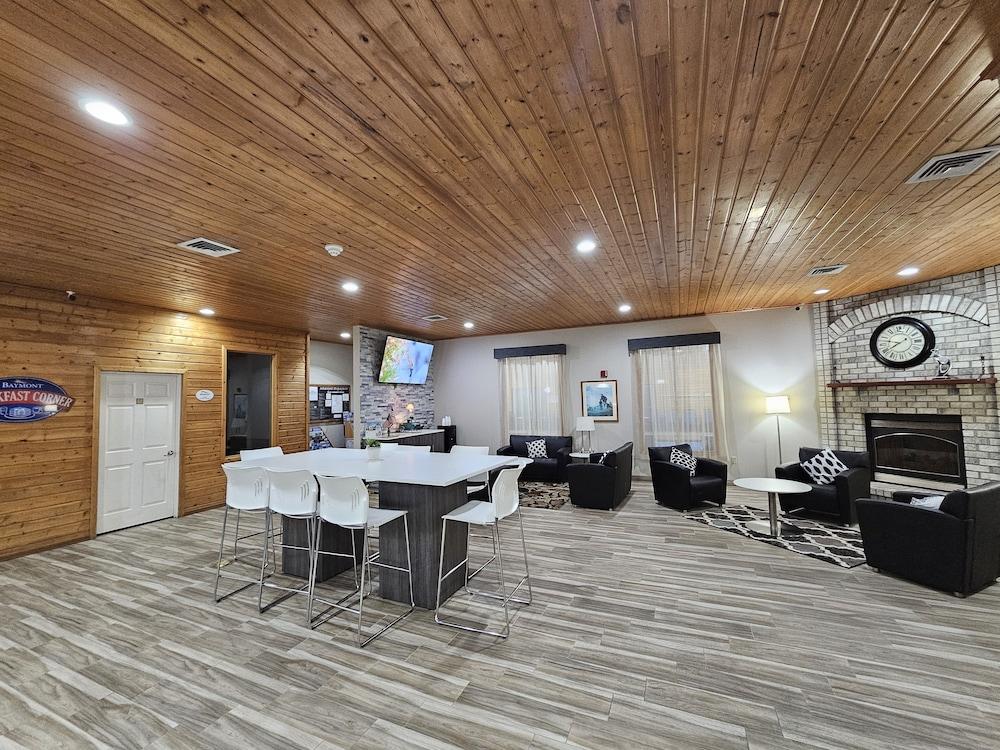 Baymont by Wyndham Baldwin photo 3