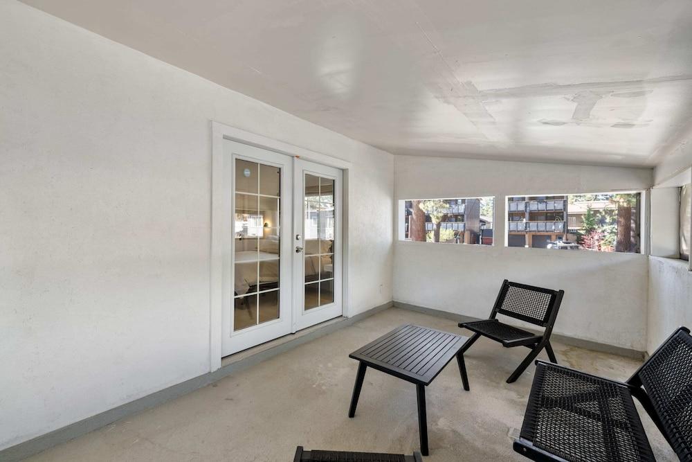 South Lake Chalet photo 24