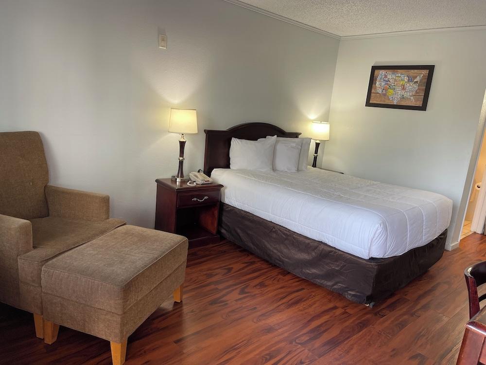 Inn at Lake Washington By OYO I-405 photo 14