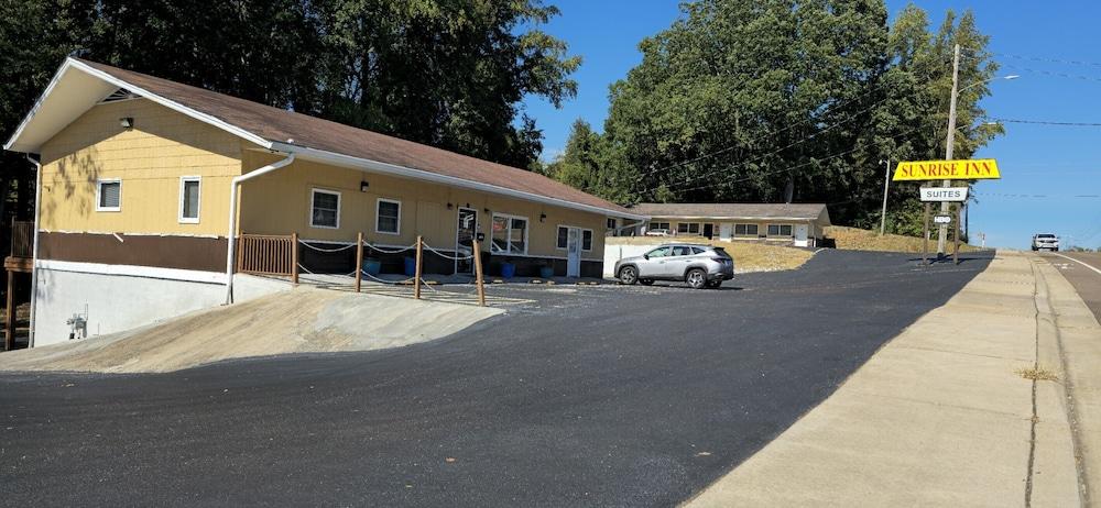 Sunrise Inn photo 3
