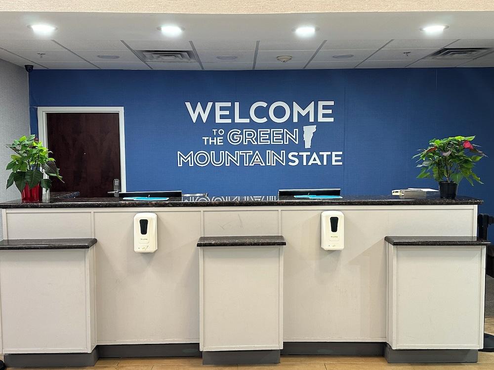 Hampton Inn Brattleboro photo 21