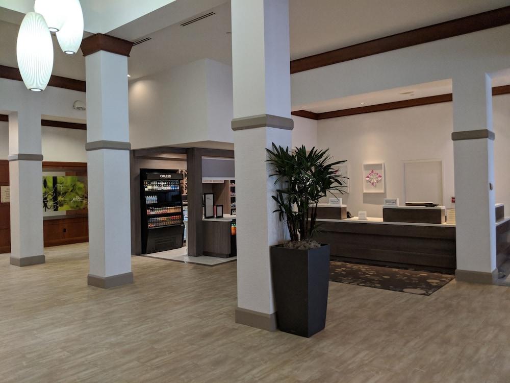 Hilton Garden Inn Chicago North Shore/Evanston photo 61