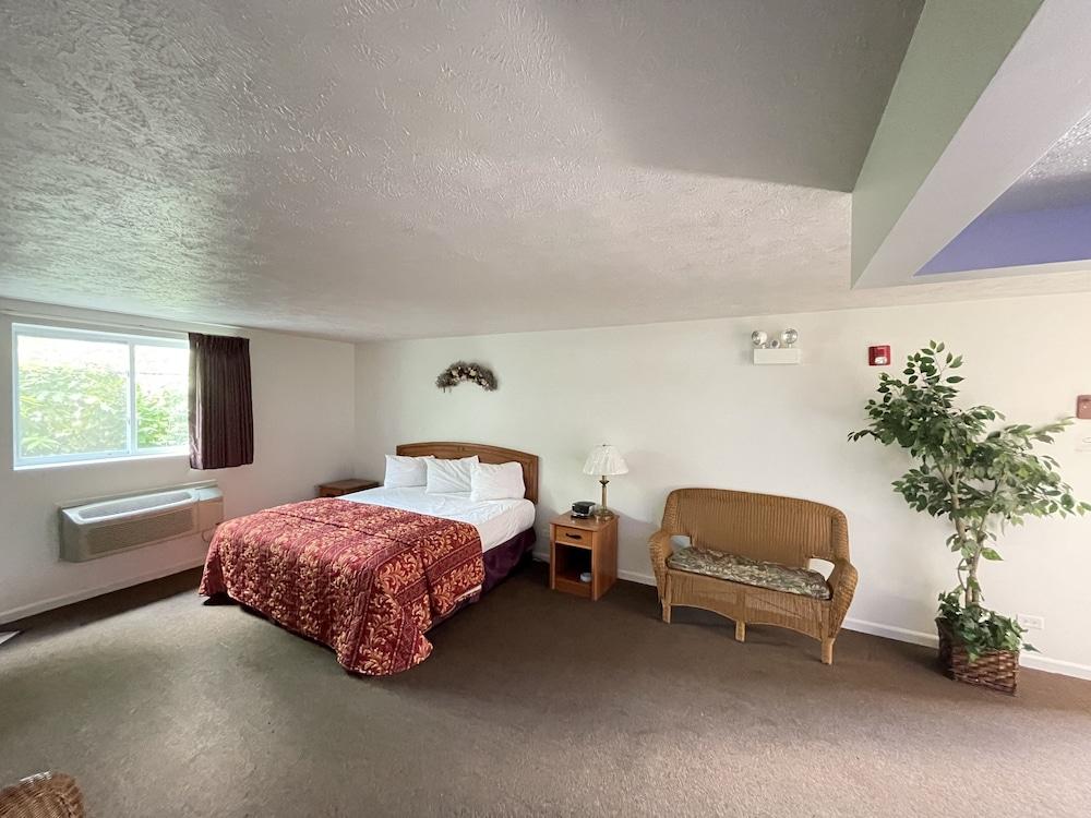 VIBE INN - WHIRLPOOL SUITES photo 7