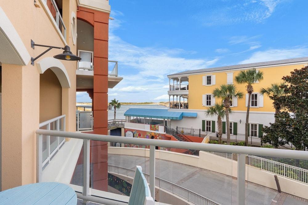 Harbor Suites at Harborwalk Village photo 25