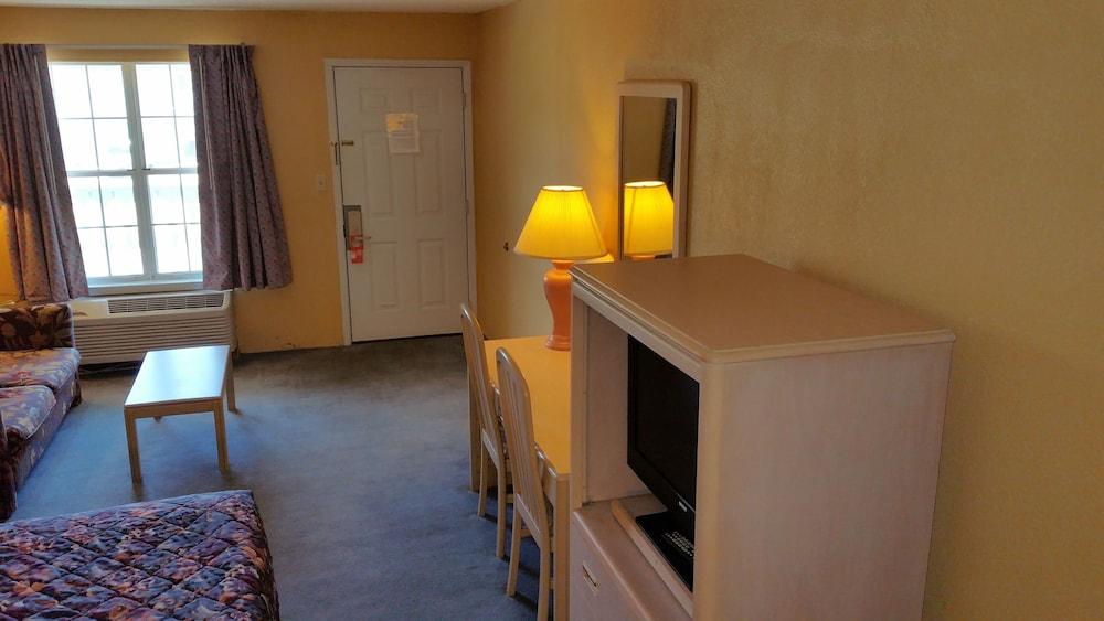 Victorian Inn photo 9