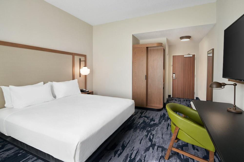 NEW - Fairfield Inn & Suites by Marriott Orlando at Millenia photo 19