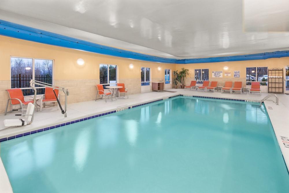 Holiday Inn Express & Suites Greenville-I-85 & Woodruff Rd by IHG photo 23