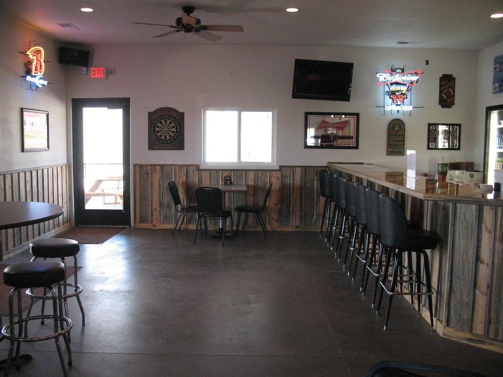 Iron Horse Inn photo 16