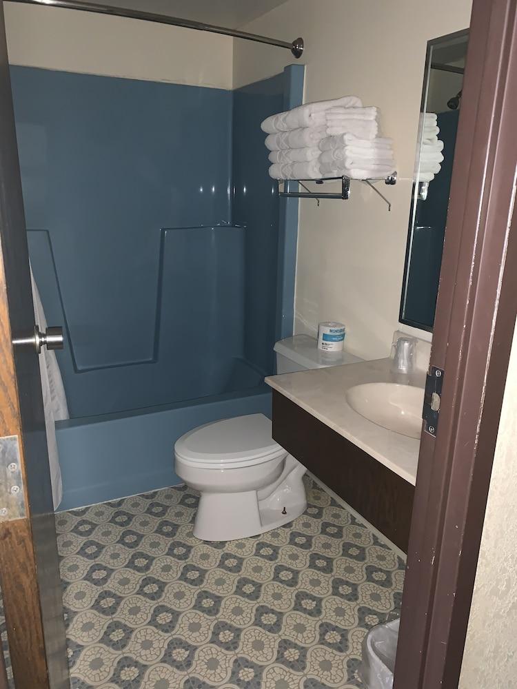 Northern Lights Inn Rugby photo 19