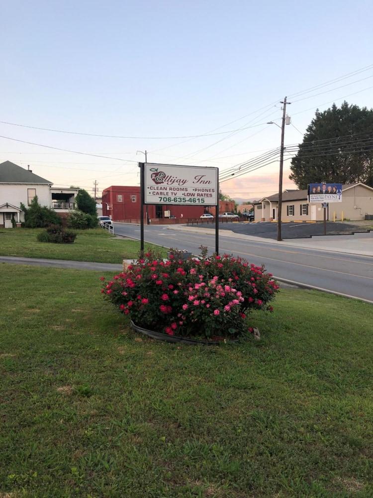 Ellijay Inn photo 18