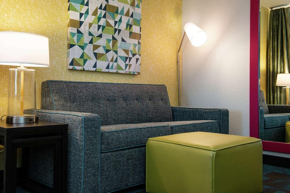 Home2 Suites by Hilton Columbia Downtown photo 14