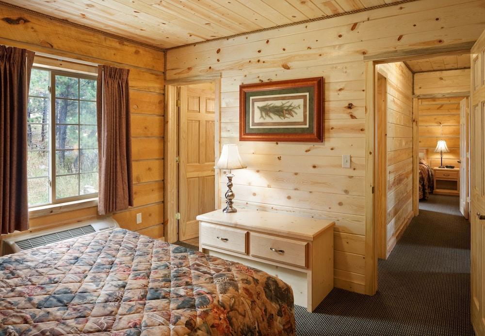 Rock Crest Lodge And Cabins photo 8