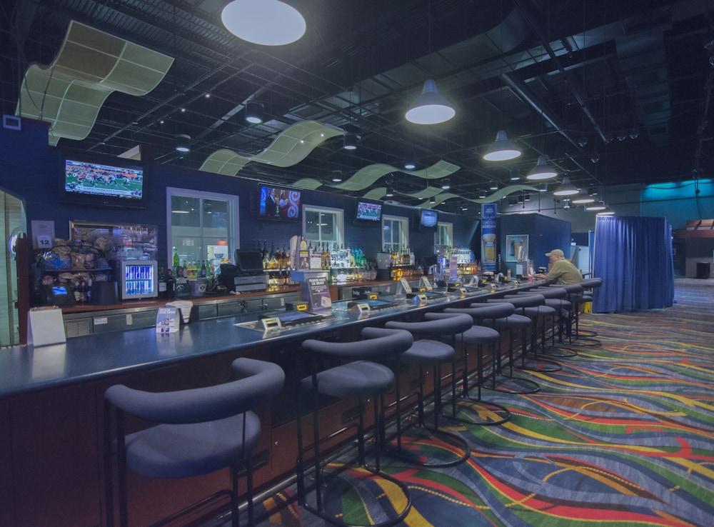 Wheeling Island Hotel-Casino-Racetrack photo 30