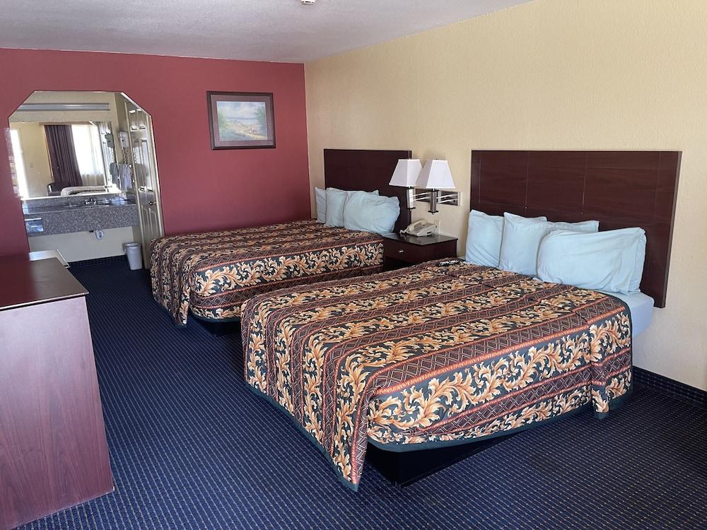 Gun Barrel Executive Inn photo 6