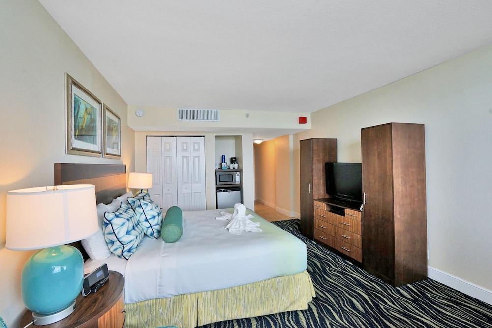 Hollywood Beach Tower photo 13