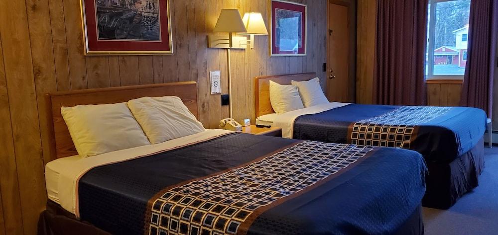 Red Ranch Motel photo 44