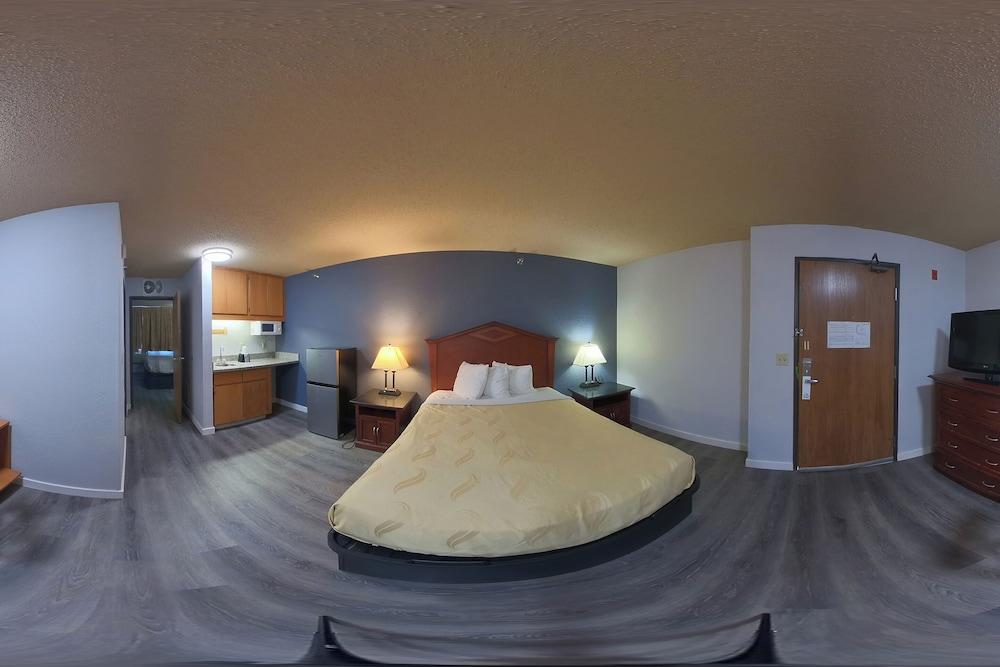 Blue Way Inn & Suites Eagan photo 13