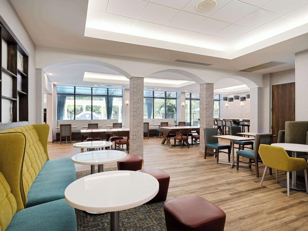 Hampton Inn Boca Raton-Deerfield Beach photo 2