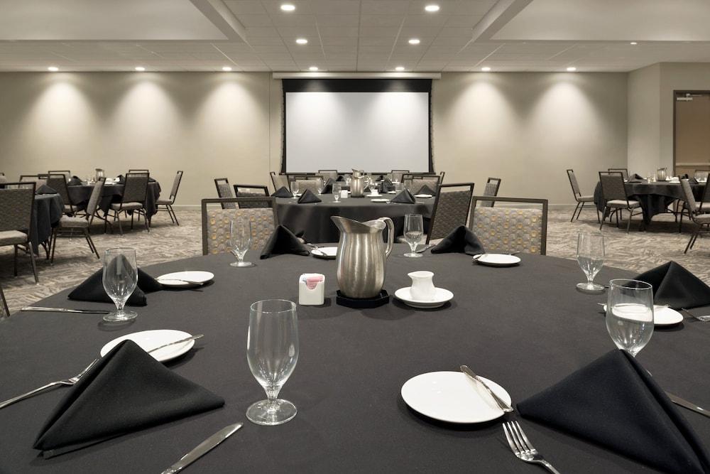 Holiday Inn Bloomington - Normal by IHG photo 11
