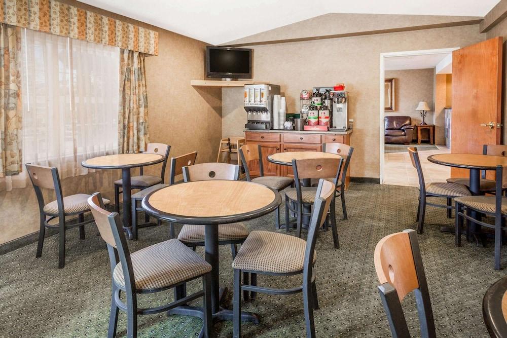 Ramada by Wyndham Frisco photo 27