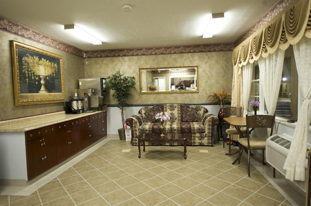 Executive Inn And Suites photo 3