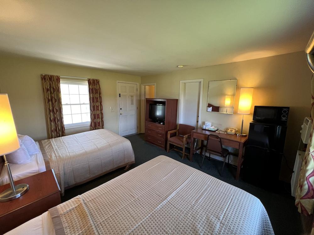 Relax Inn By OYO Natural Bridge I-81 photo 31