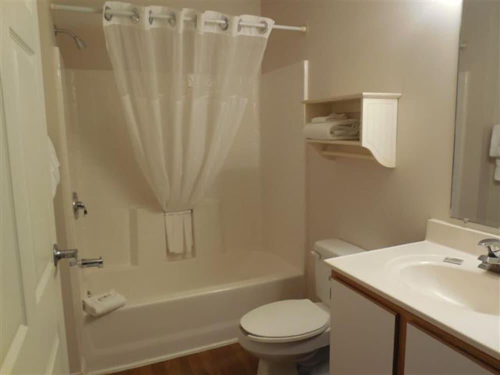 Affordable Suites Sumter SC photo 9