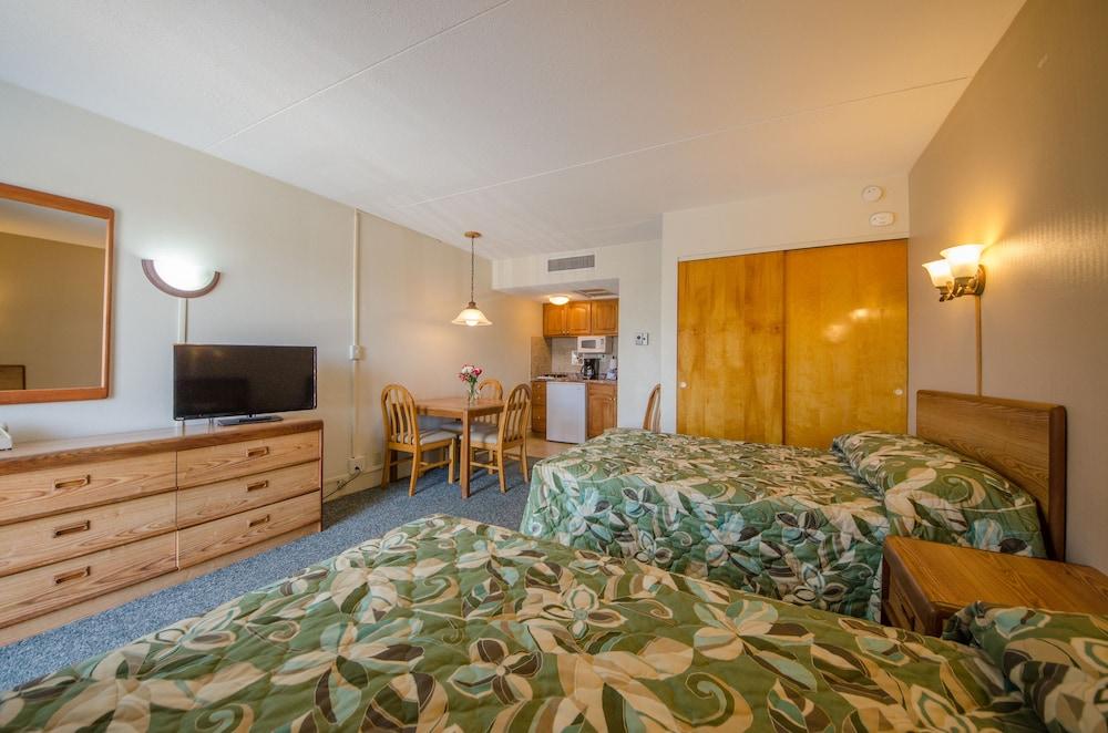 Attache Motel photo 36