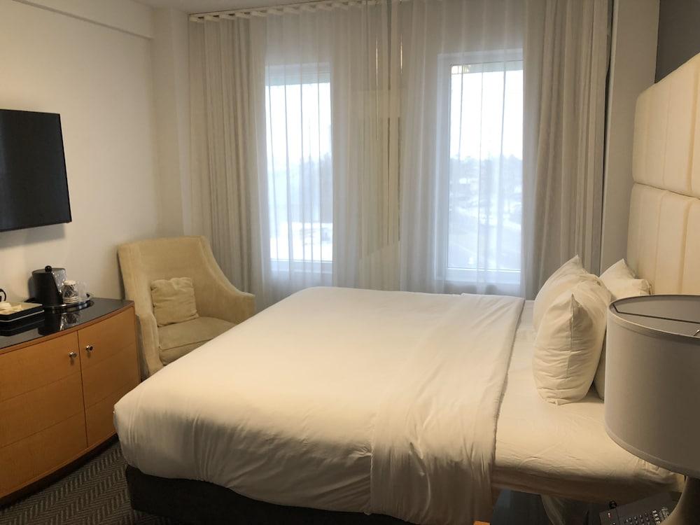 Streamline Hotel photo 20