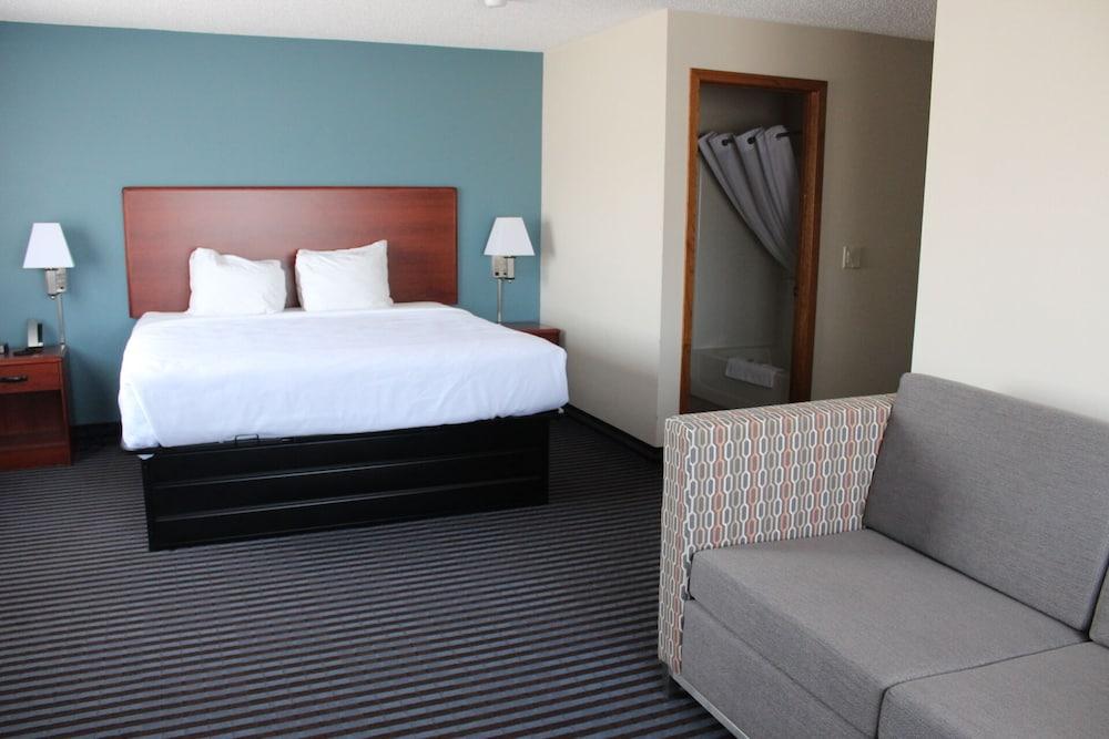 Reston Inn & Suites photo 30