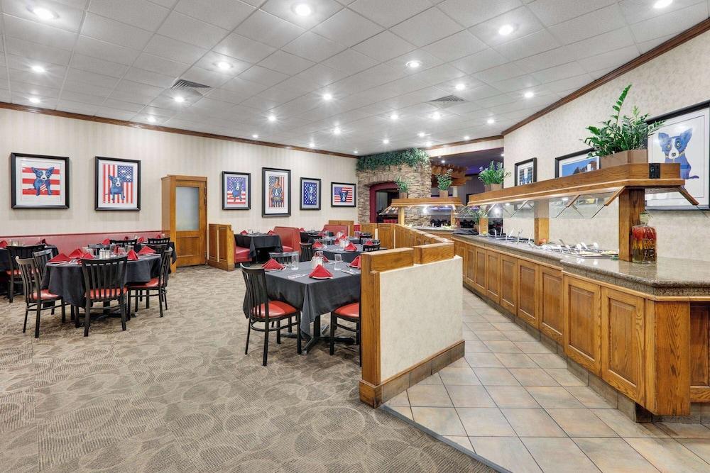 Wyndham Riverfront Little Rock photo 38