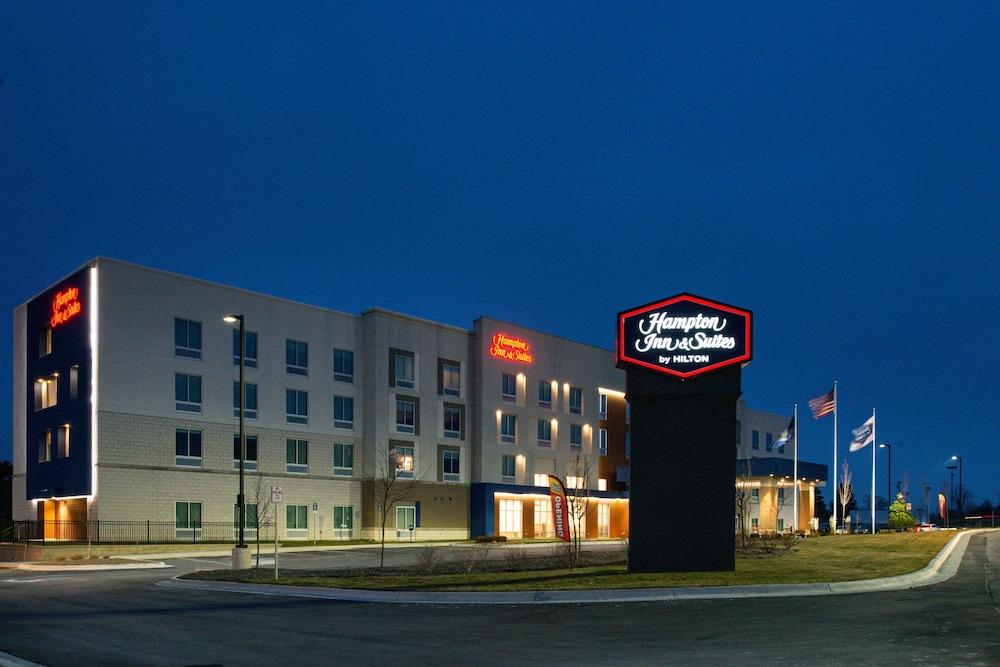 Hampton Inn & Suites Adrian photo 59