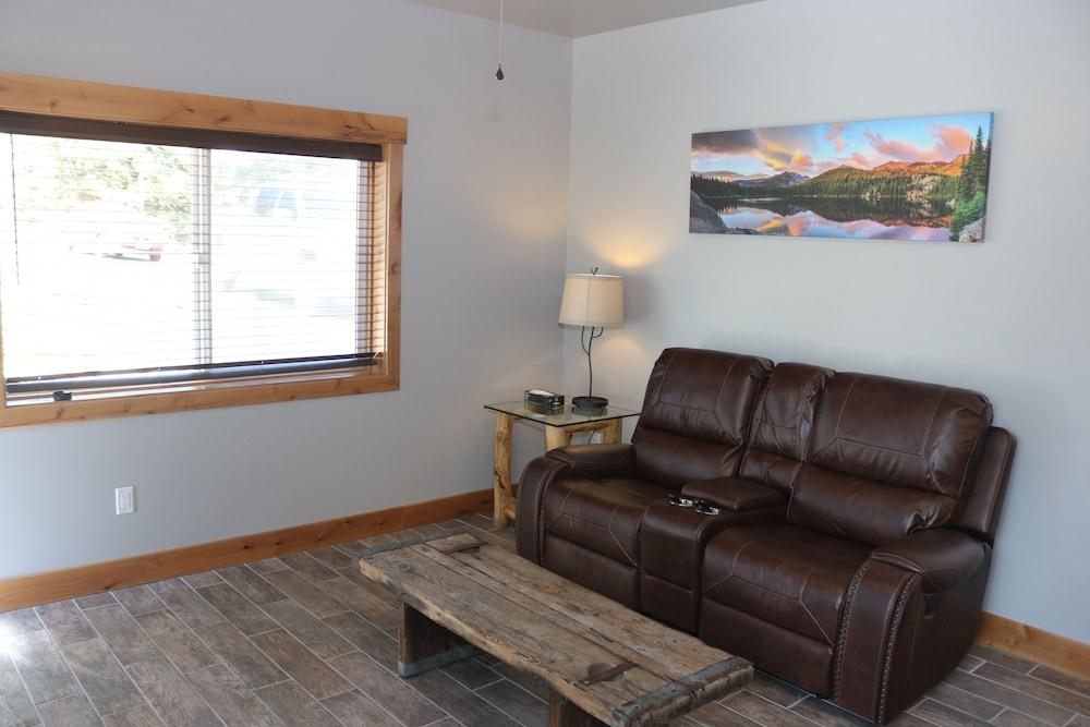 Columbine Inn photo 29