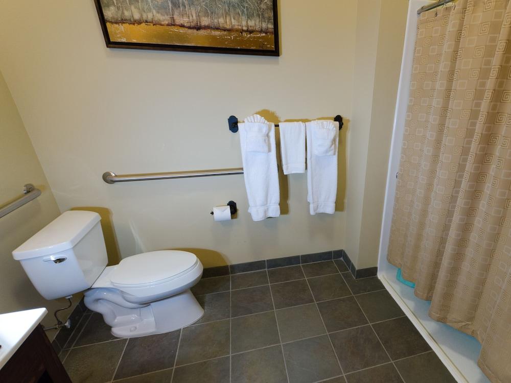 Soaring Eagle Lodge photo 18