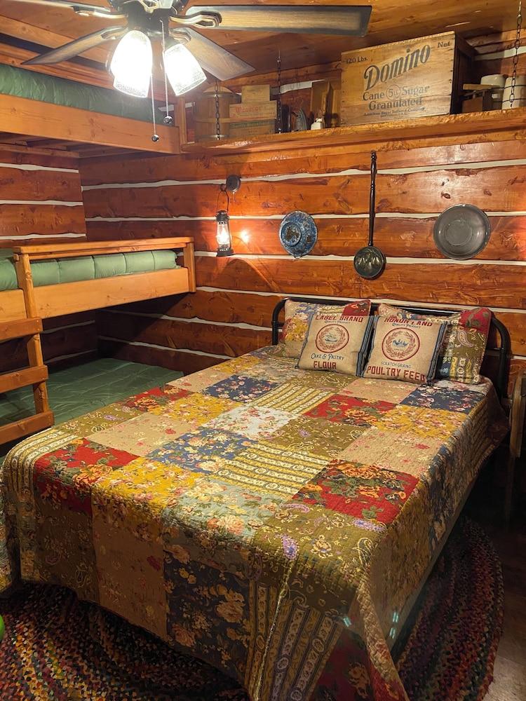 Dusty Boots Motel photo 11