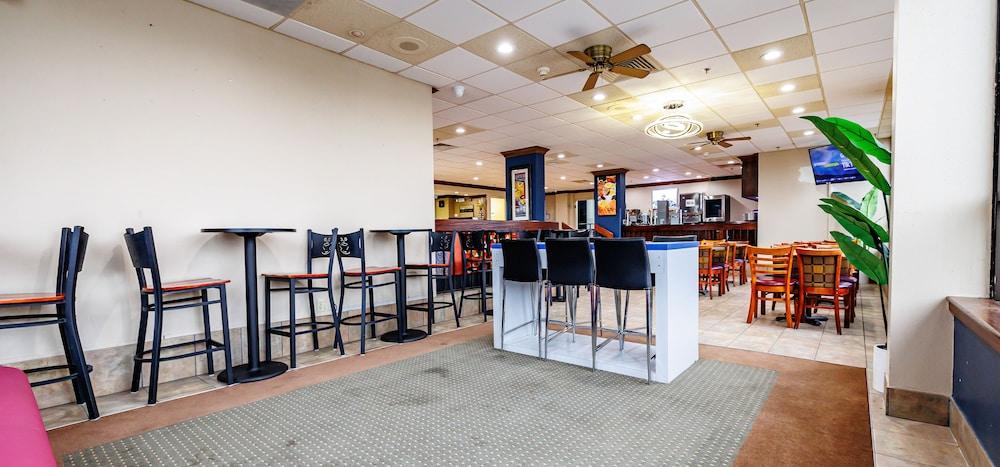 New Victorian Inn & Suites photo 28