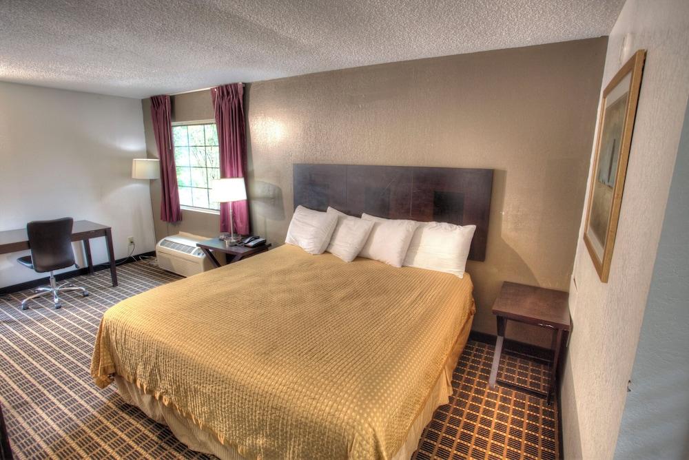 Ameriview Inn and Suites photo 8