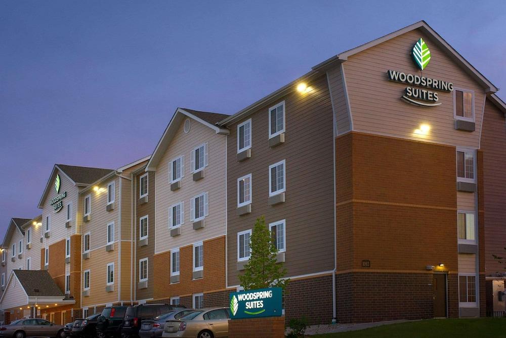 WoodSpring Suites Chicago Romeoville photo 23
